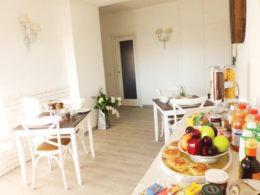 B&B More Than Rome Bagian luar foto